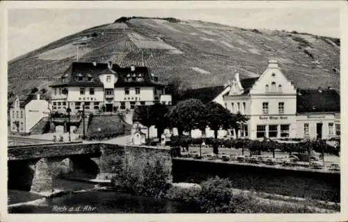 Ak Rech an der Ahr, Brücke, Weinberge, Hotel, Recher Winzer-Verein