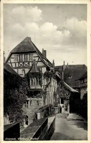 Ak Lutherstadt Eisenach in Thüringen, Wartburg, Vorhof, Fachwerkhaus