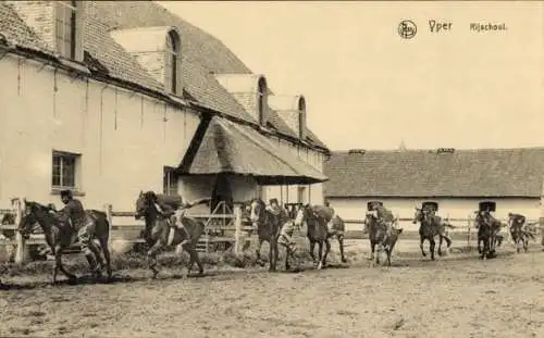 Ak Ypres Ypern Westflandern, Reitschule, Reiter