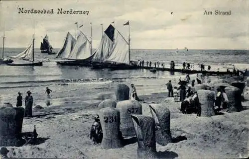 Ak Norderney in Ostfriesland, Strand, Segelboote