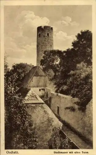 Ak Oschatz Sachsen, Partie an der Stadtmauer mit Blick auf alten Turm