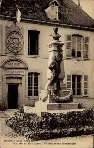 Ak Jussey Haute-Saône, Rathaus und Denkmal von Senator Bontemps