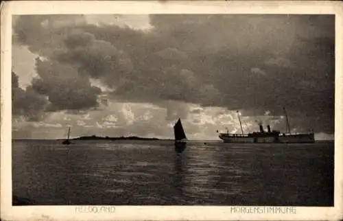 Ak Nordseeinsel Helgoland, Abendstimmung, Schiff