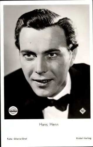 Ak Schauspieler Hans Henn, Portrait im Smoking mit Fliege, Ave Maria, Gloria Film