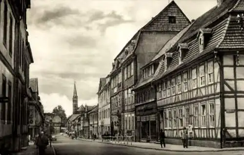 Ak Heilbad Heiligenstadt, Blick in die Karl Marx Straße mit Kirchturm