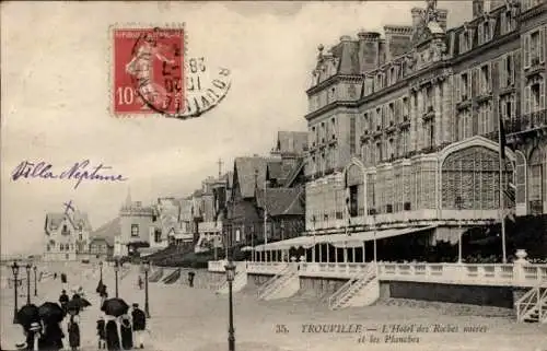 Ak Trouville Calvados, L'Hotel des Roches noires et le Planches