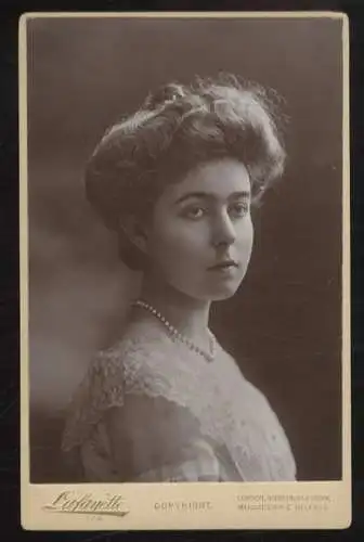 Cabinet Foto Prinzessin Margaret von Connaught, später Kronprinzessin v. Schweden