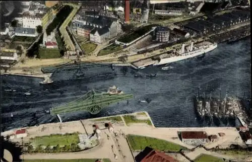 Ak Wilhelmshaven an der Nordsee, große Drehbrücke, Fliegeraufnahme