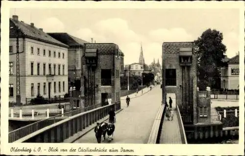 Ak Oldenburg in Oldenburg, Blick von der Cäcilienbrücke zum Damm