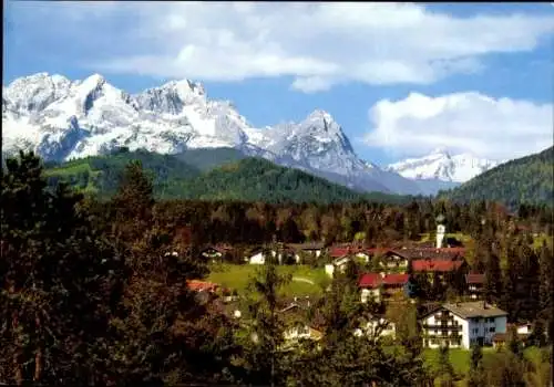 Ak Krün in Oberbayern Gesamtansicht, Zugspitzgruppe