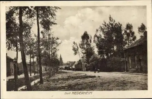 Ak Nederheim Limburg, Straßenpartie im Dorf mit Blick auf die Kirche