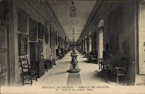 Ak Chaalis Oise, Institut de France, Galerie du premier etage