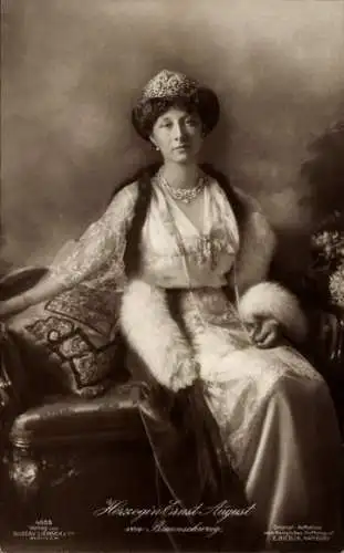 Ak Prinzessin Victoria Luise von Preußen, Herzogin von Braunschweig, Portrait