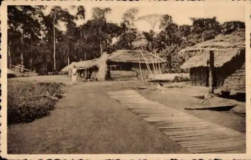 Ak Lombolombo Wafanya DR Kongo Zaire, Le village en 1940