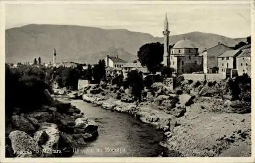 Ak Mostar Bosnien Herzegowina, Stadtpartie, Fluss, Turm, Wohnhäuser