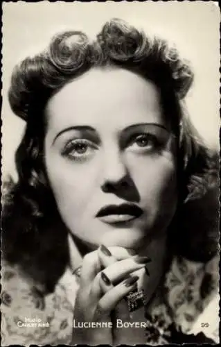 Ak Schauspielerin Lucienne Boyer, Portrait
