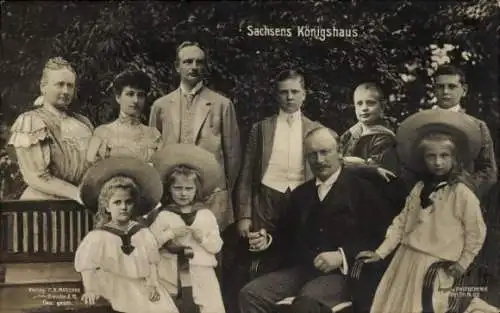 Ak Sachsens Königshaus, König Friedrich August III. von Sachsen, Familienportrait