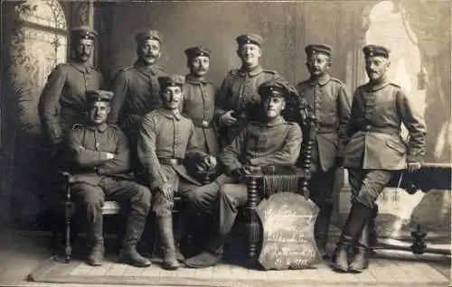 Foto Ak Deutsche Soldaten in Uniformen, Kaiserzeit