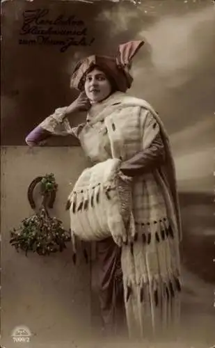 Ak Glückwunsch Neujahr, Frau, Muff, Hufeisen, Mistelzweige