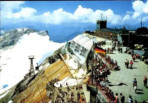 Ak Zugspitze, Münchnerhaus, Aussichtsterrasse Bayer. Zugspitzbahn, Zugspitz-Gipfelbahn