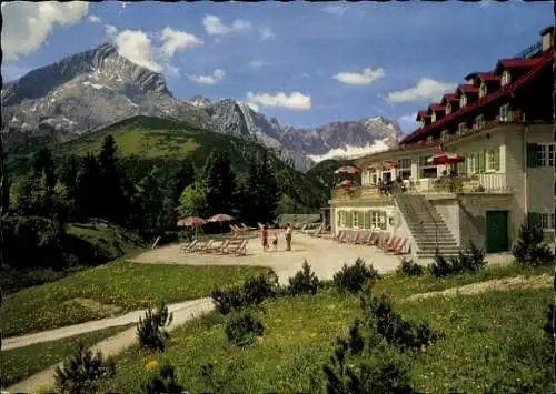 Ak Garmisch Partenkirchen in Oberbayern, Kreuzeckhaus, Adolf Zoeppritz Haus, Alpspitze, Zugspitze