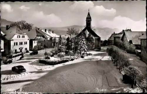 Ak Bodenmais in Niederbayern, Teilansicht, Winter, Kirche, Bus