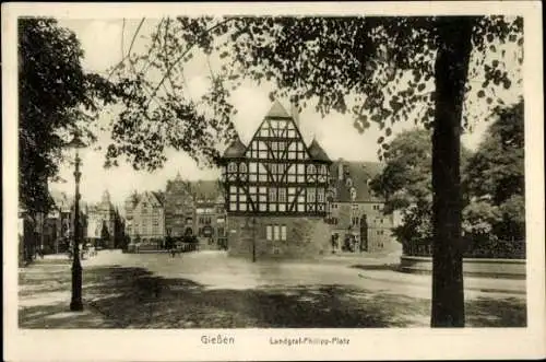 Ak Gießen an der Lahn Hessen, Landgraf-Philipp-Platz, Fachwerkhaus