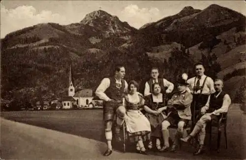 Ak Niederhofer-Wolff, 1. Orig. Oberlandlertruppe, München, Trachten, Dirndl, Lederhose