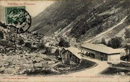 Ak Cauterets Hautes Pyrénées, Chemin de la Raillere a Mauhouray, Baraque de Manchands de Bonhons