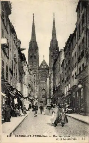 Ak Clermont Ferrand Puy de Dôme, Rue des Gras, La Cathedrale