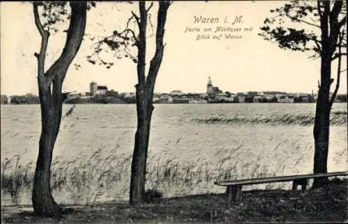 Ak Waren an der Müritz, Partie am Müritzsee, Stadtpanorama