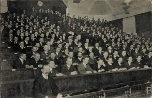 Studentika Foto Ak Leipzig in Sachsen, Universität, Saal, Studenten