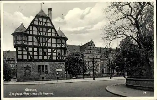 Ak Gießen an der Lahn Hessen, Zeughaus-Museum, alte Kaserne