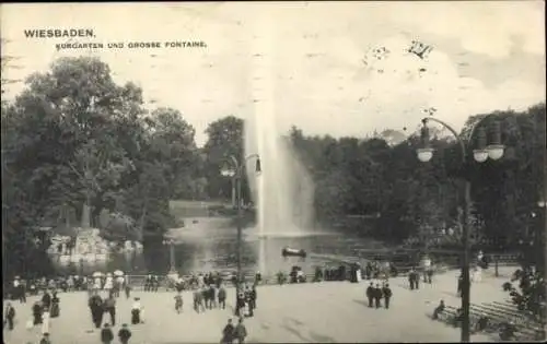 Ak Wiesbaden in Hessen, Kurgarten, Große Fontaine