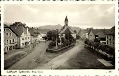 Ak Bodenmais im Bayerischen Wald Niederbayern, Partie im Ort mit Blick auf die Kirche