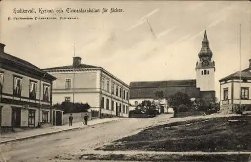 Ak Hudiksvall Schweden, Kyrkan och Elementarskolan