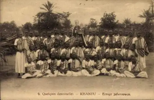 Ak Kisantu DR Kongo Zaire, Eenige jufvrouwen