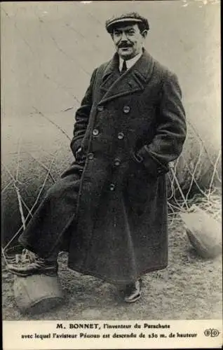 Ak M. Bonnet, der Erfinder des Fallschirms, mit dem der Flieger Pegoud