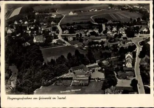 Ak Grünwald bei München, Luftaufnahme, Grünwälder Weinbauer