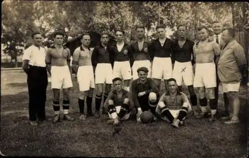 Foto Ak Weilheim Oberbayern, Fußball, Fußballmannschaft, Fußballspieler