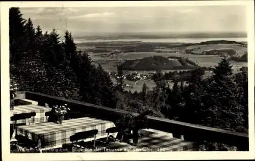 Ak Siegsdorf in Oberbayern, Kloster Maria Eck, Blick von der Terrasse auf den Chiemsee