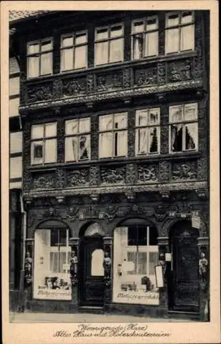 Ak Wernigerode am Harz, Altes Haus mit Holzschnitzereien, Geschäft, Schaufenster