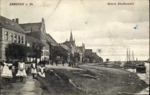 Ak Emmerich am Niederrhein, untere Stadtansicht, Boote, Kinder