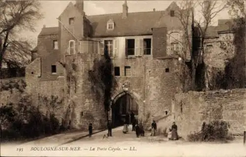 Ak Boulogne sur Mer Pas de Calais, La Porte Cayole