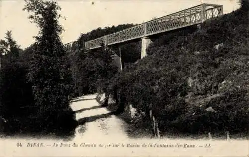 Ak Dinan Côtes-d'Armor, Die Eisenbahnbrücke über Fontaine-des-Eaux