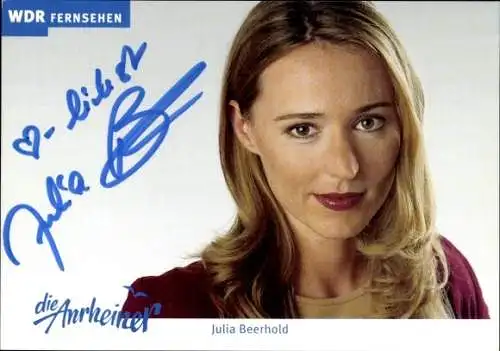 Ak Schauspielerin Julia Beerhold, Portrait, Autogramm, WDR, Serie Die Anrheiner, als Karin Radke