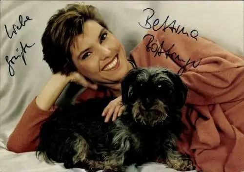 Ak Schauspielerin Bettina Böttinger, Portrait, Autogramm, WDR, Hund