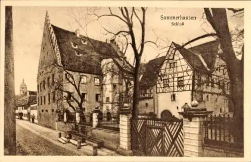 Ak Sommerhausen, Schloss, Eingangstor, Pferdetränken, Fachwerkhäuser