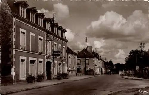 Ak Le Lude Sarthe, Route de Saumur