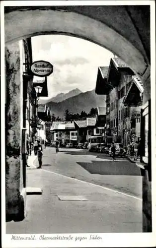 Ak Mittenwald in Oberbayern, Obermarktstraße, Südblick, Gasthof Alpenrose